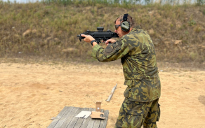 Střelecká soutěž pěší roty AZ v Bzenci: tradice, soutěžní duch a výborné výkony