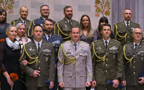 Na Vítkově byli 27. října jmenováni noví plukovníci Armády České republiky 